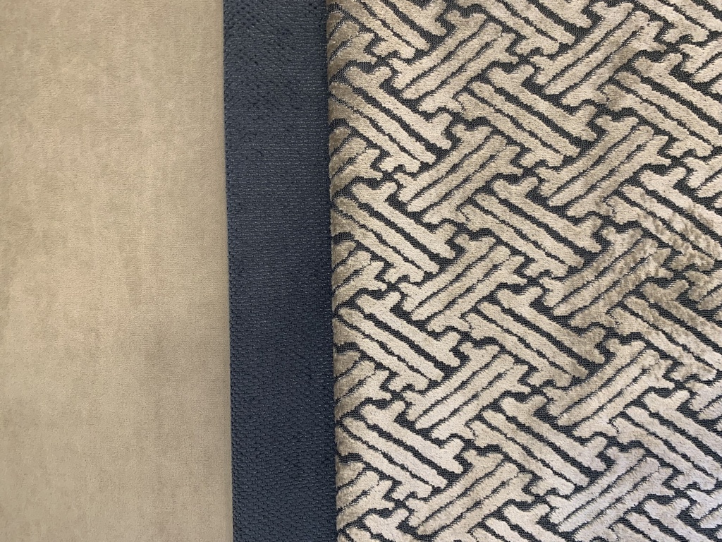 AT TISSU JAQ VEL STRIPES 600g 1,40m