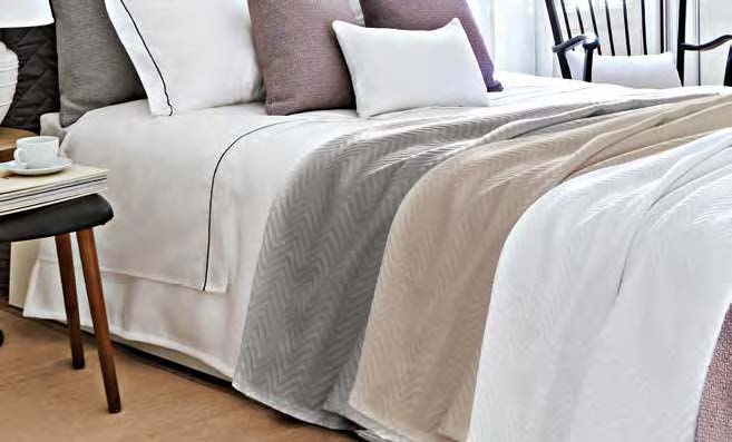 LL TL COUVRE LIT HOTEL 2 250x270+2 TAIE 40x60 80%COTON-20%PES BLANC