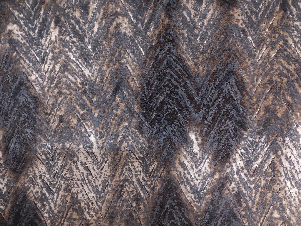 AT TISSU JAQ VEL PYRAMID 750g 1,40m