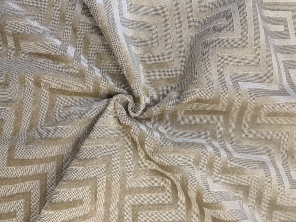 AT TISSU JAQ VEL CUBIC 600g 1,40m