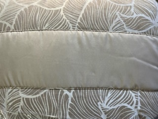 [LLTL230348] LL TL COUVRE LIT CHLOE 250x270cm TAUPE 80%PES-20%CTN